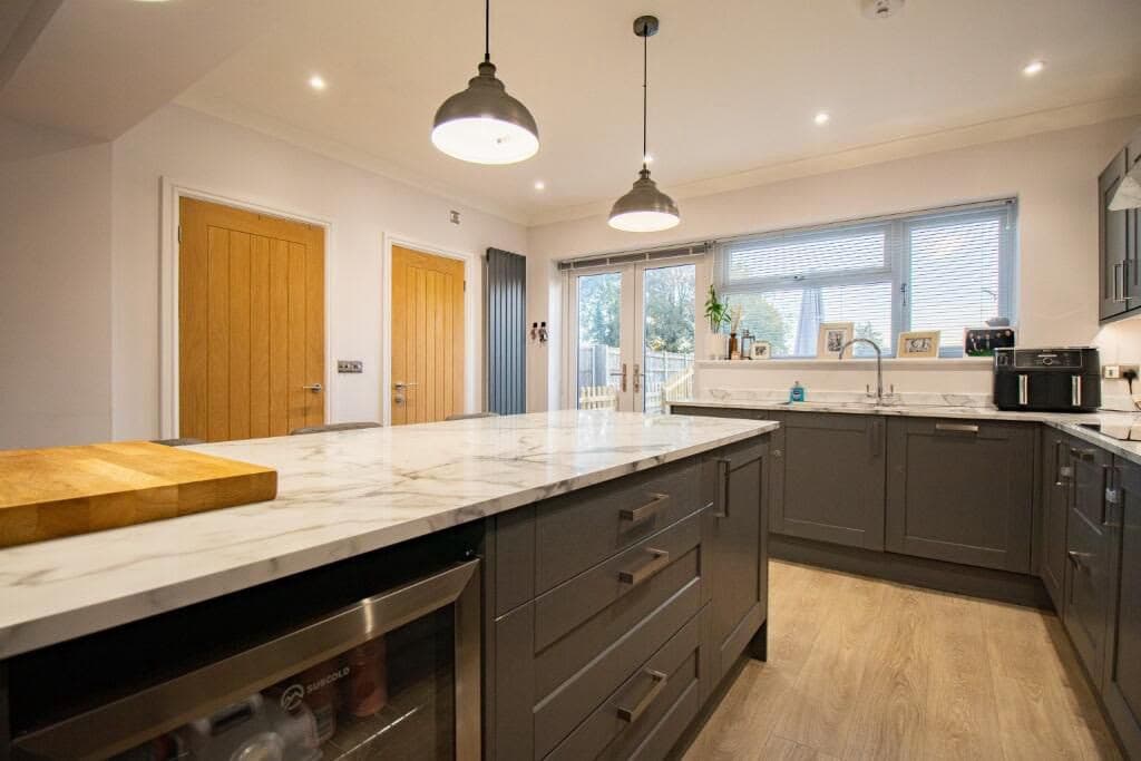 Marble Island Kitchen, Residential